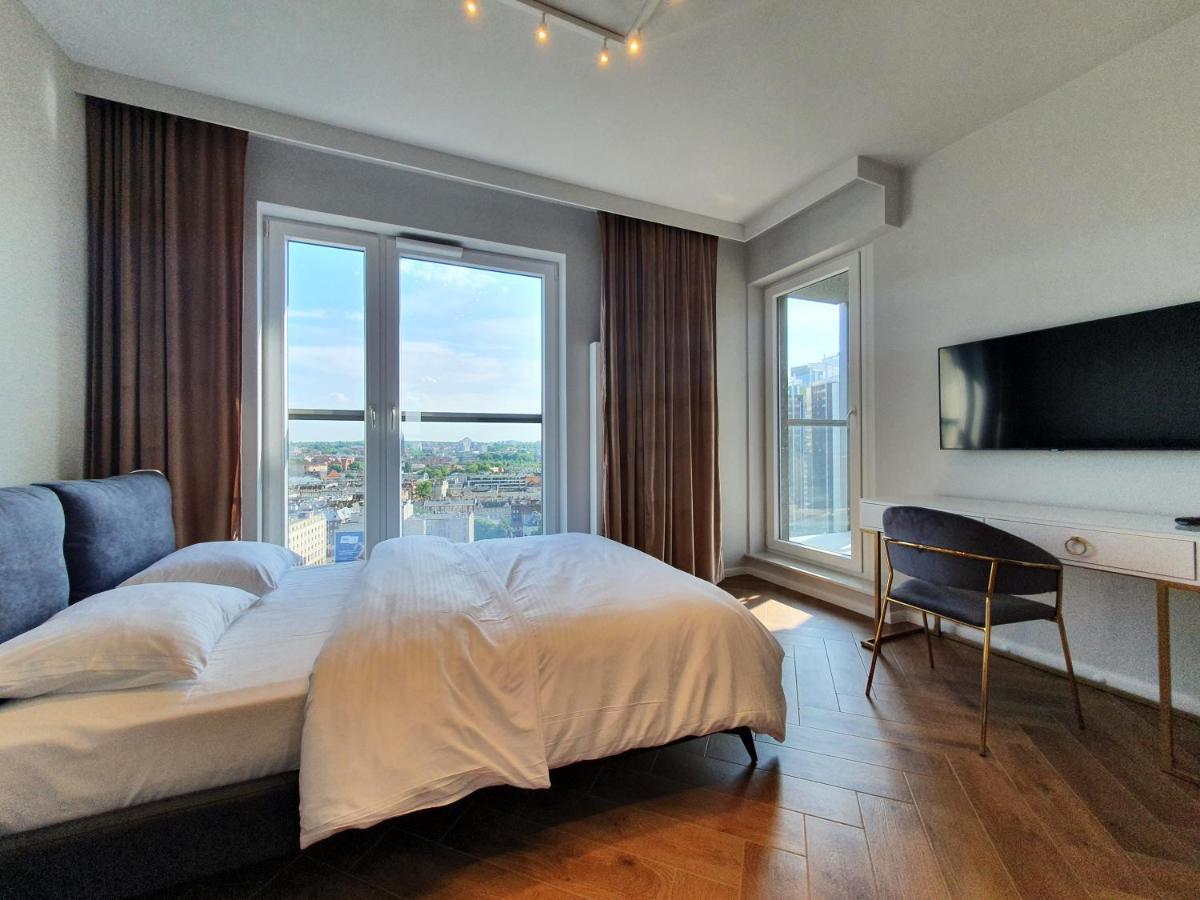 15 Pietro Sokolska 30 Towers Apartments - New - Lux - Parking - Sauna - Gym- And The Best View In Katowice Exterior photo