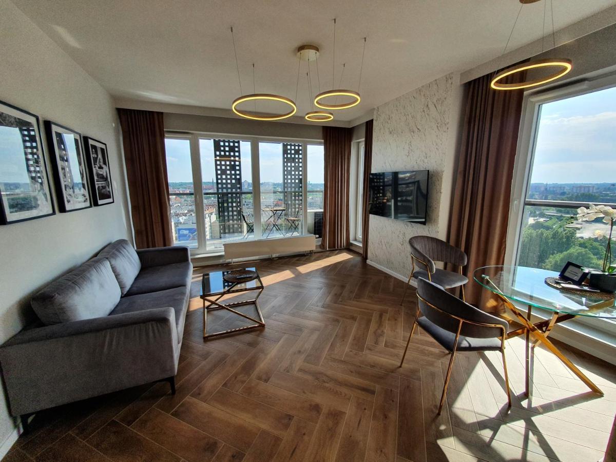 15 Pietro Sokolska 30 Towers Apartments - New - Lux - Parking - Sauna - Gym- And The Best View In Katowice Exterior photo