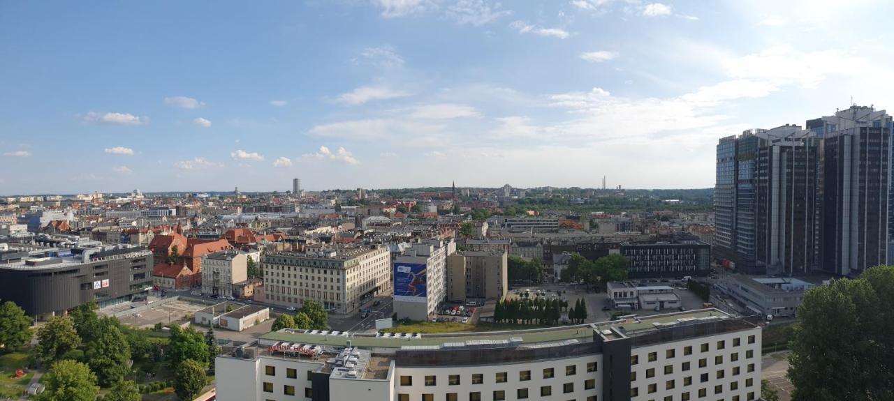 15 Pietro Sokolska 30 Towers Apartments - New - Lux - Parking - Sauna - Gym- And The Best View In Katowice Exterior photo